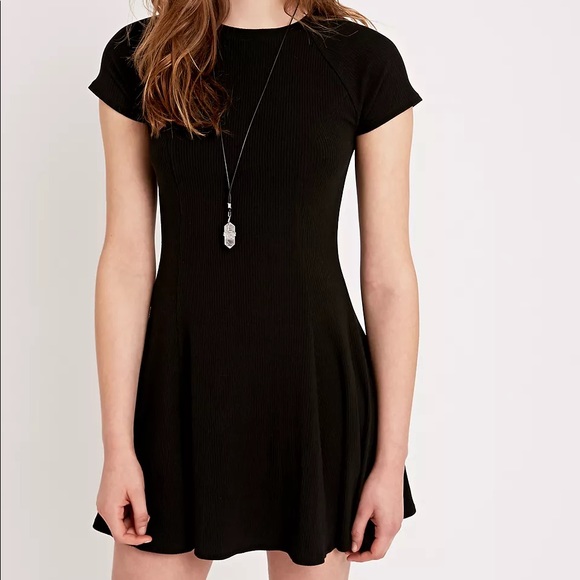 🎁 5/$25! BDG ‘Jackie’ Dress - Picture 1 of 16